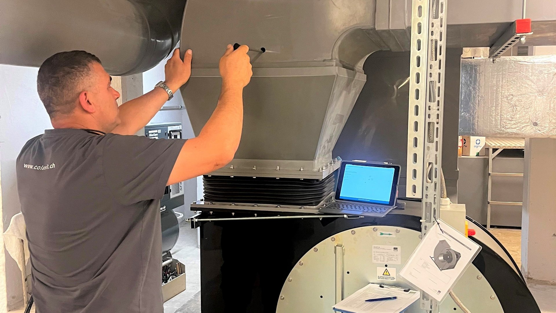 Montering, idrifttagning av plastfläktar – Colasit